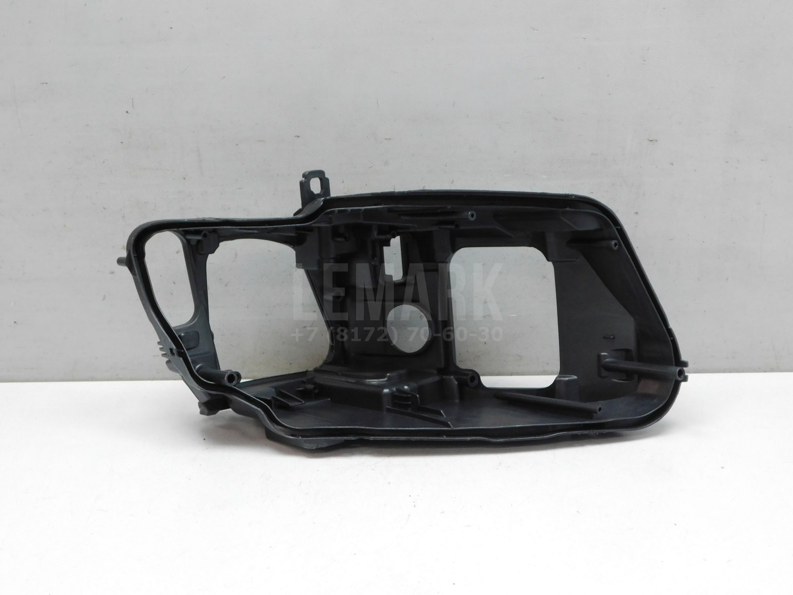 Корпус фары правой Audi Q5 2008-2017 Audi 8R0941006C
