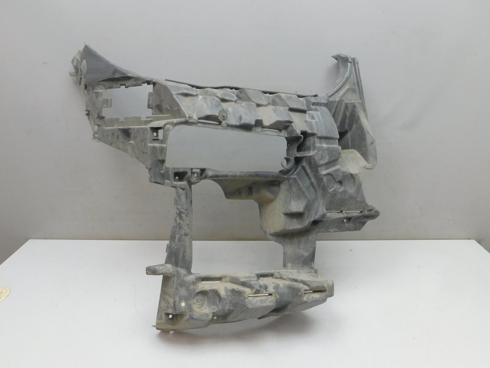 Кронштейн переднего бампера BMW X5 G05 2018>