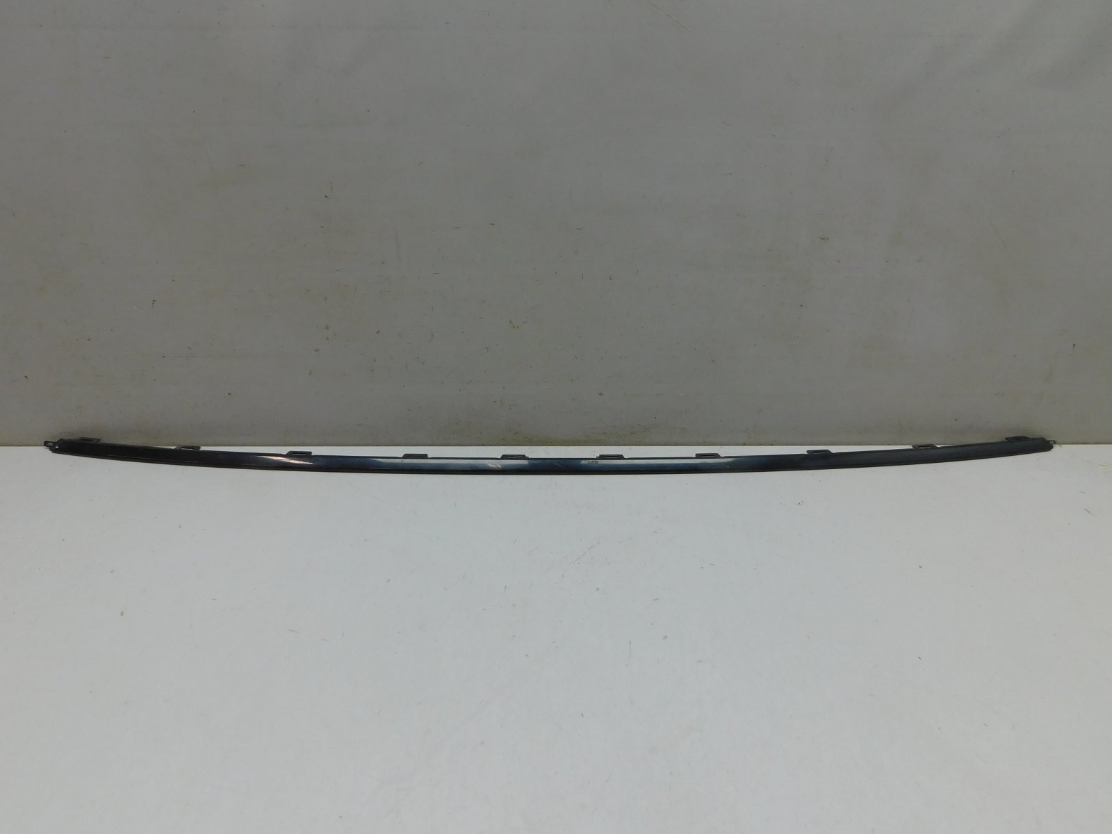 Молдинг заднего бампера Volkswagen Polo Sedan 2011-2020