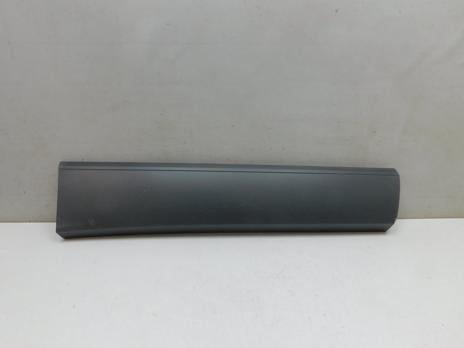 Накладка двери задней правой Renault Arkana 2019>