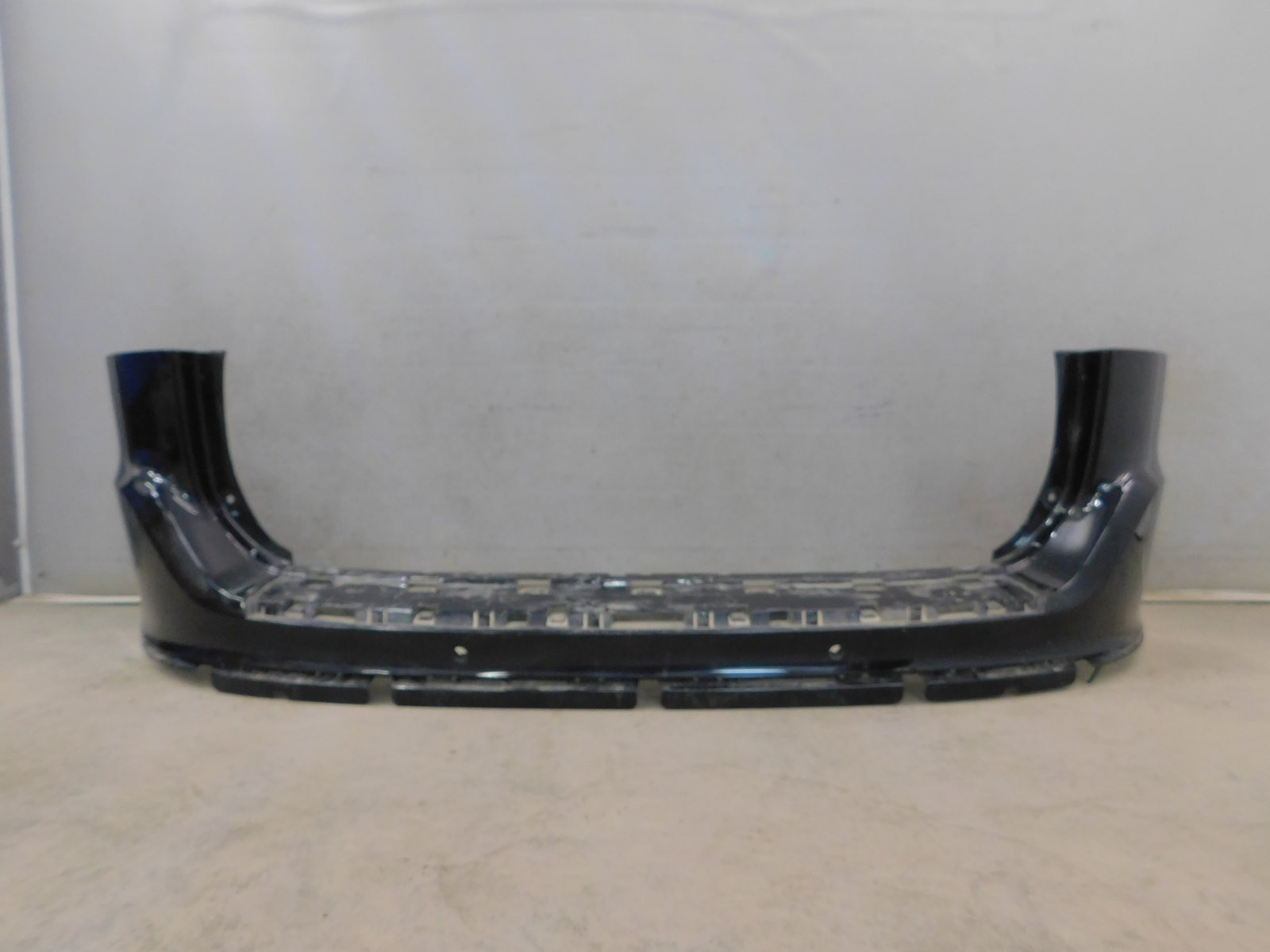 Бампер задний Volvo XC60 2008-2017