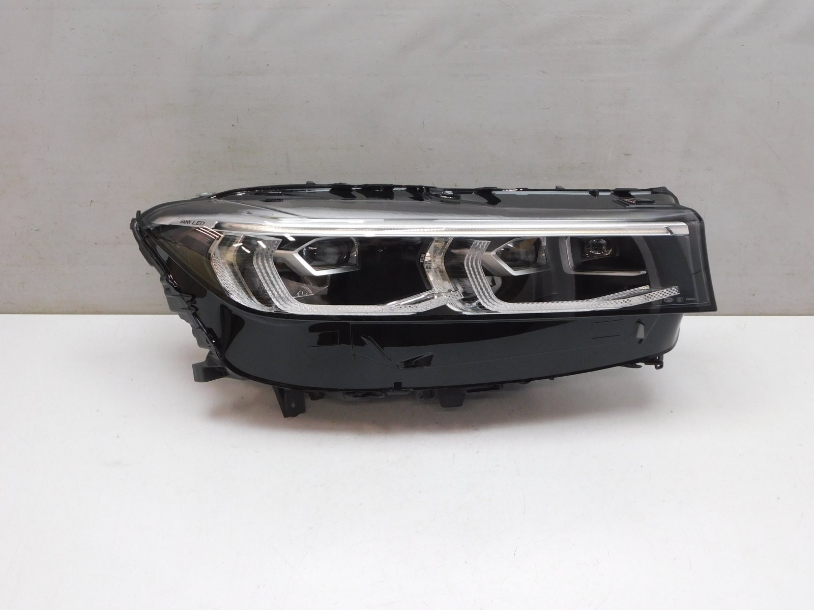 Фара правая BMW 7-серия G11/G12 2014>