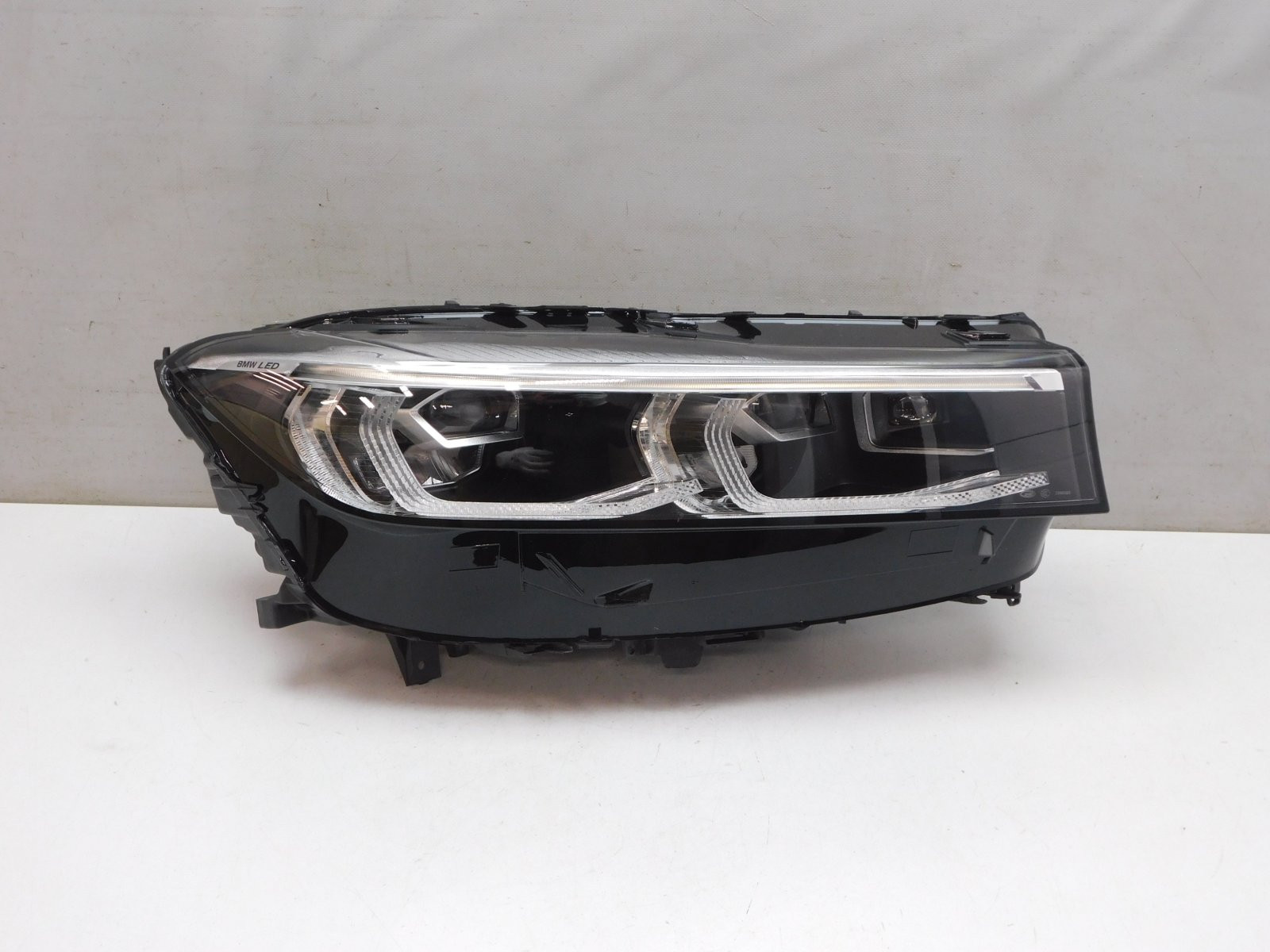 Фара правая BMW 7-серия G11/G12 2014>