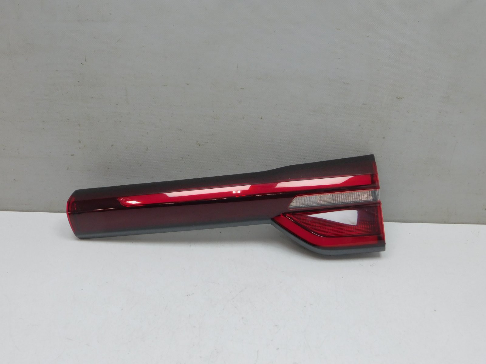 Фонарь задний внутренний правый Chery Tiggo 8 2019>