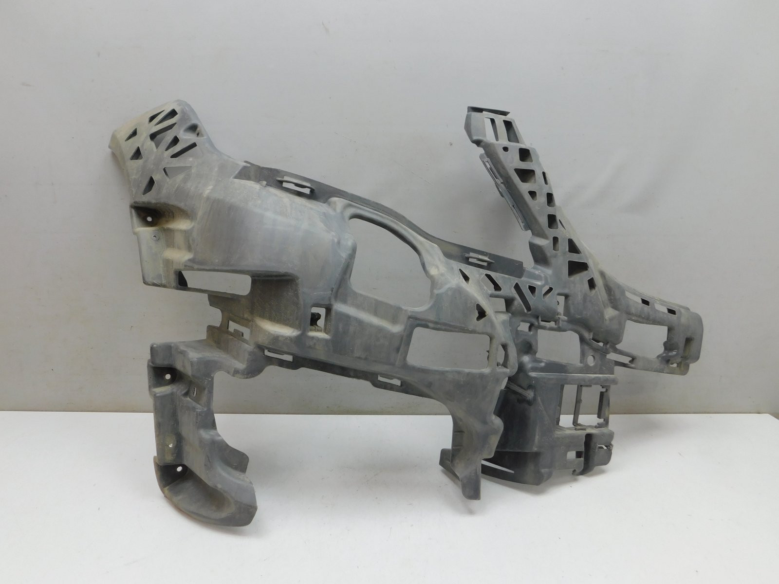 Кронштейн переднего бампера Mercedes-Benz GLK-Klasse X204 2008>