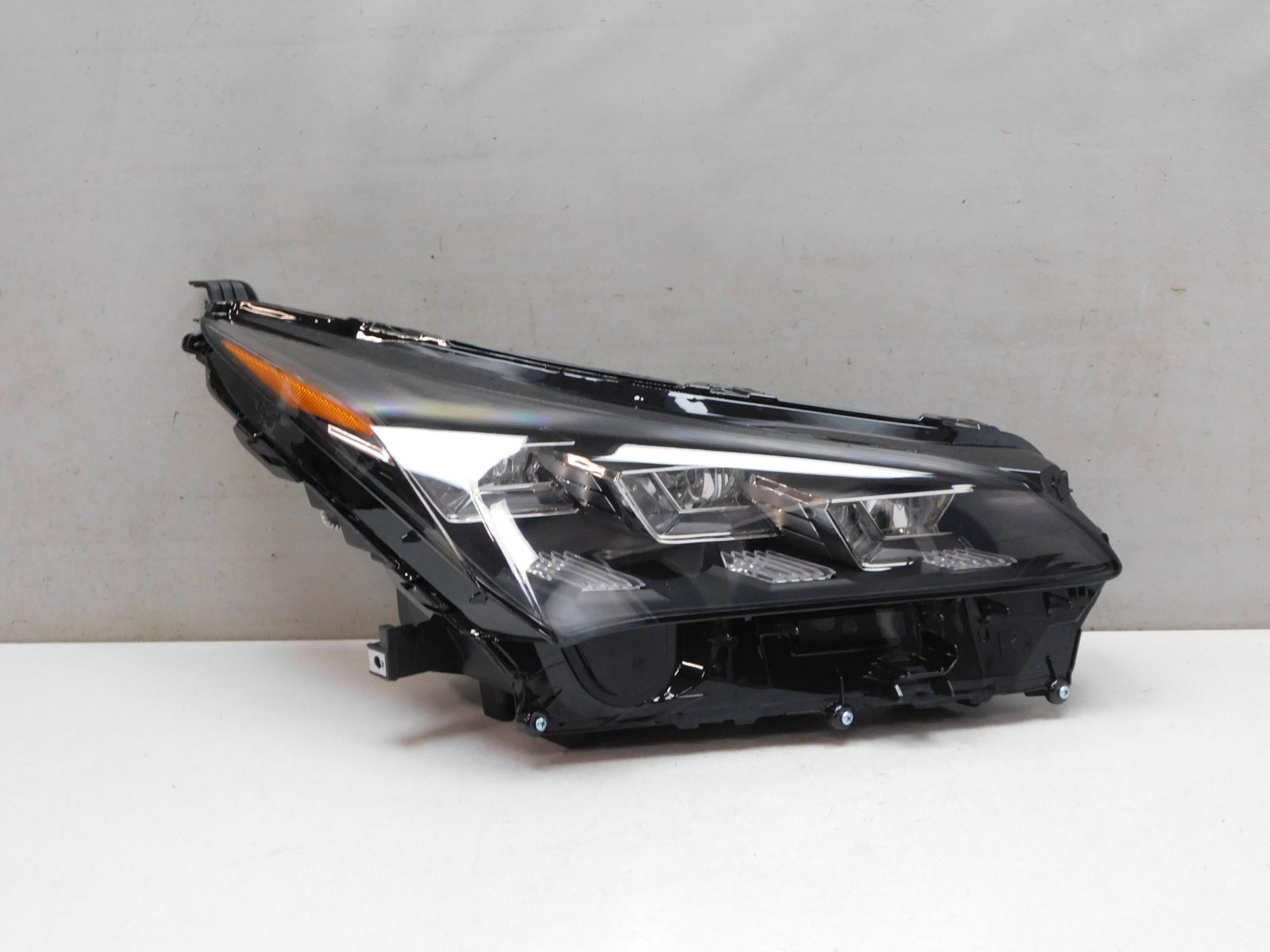 Фара правая Lexus NX 200 2014>