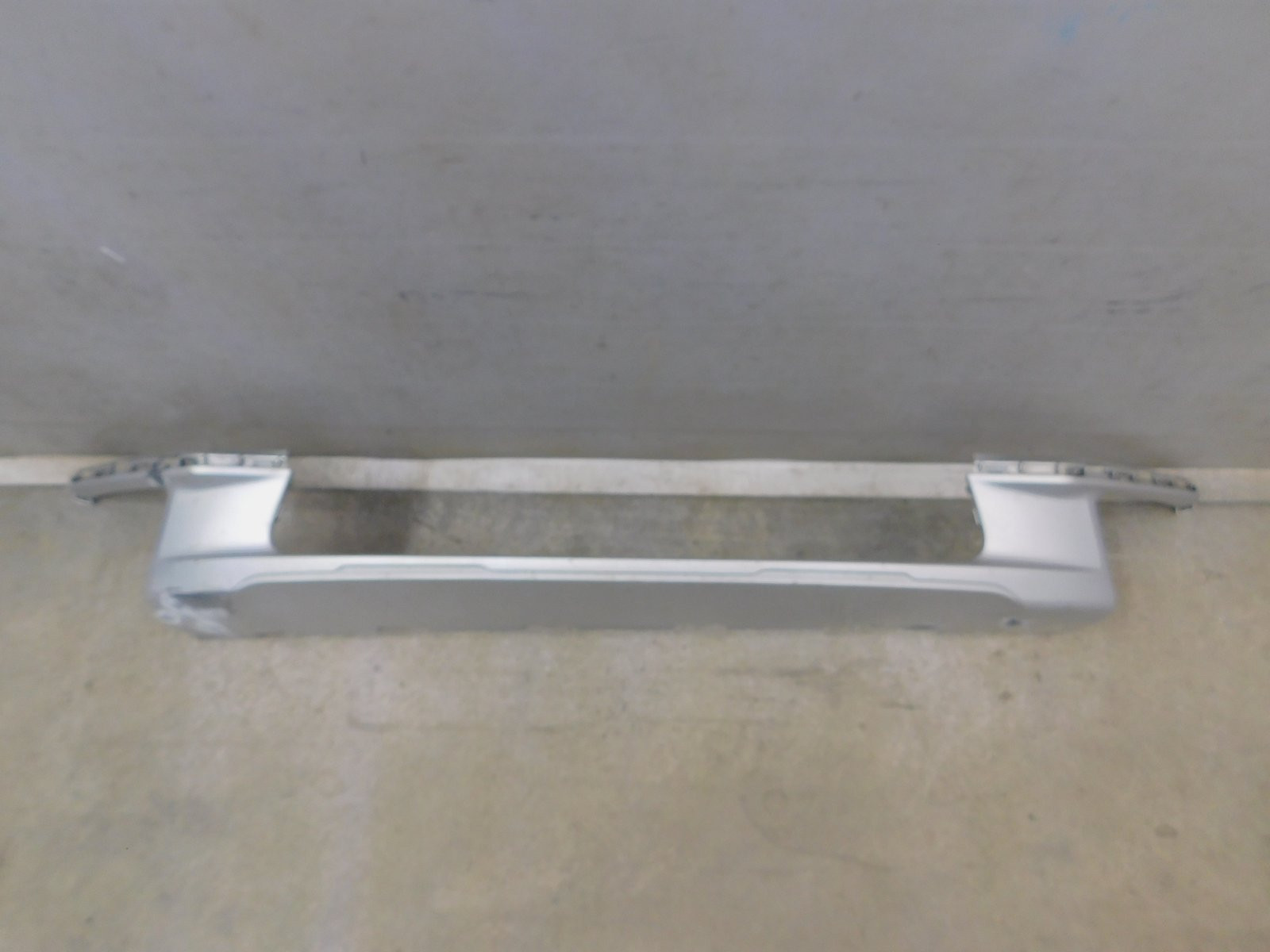 Накладка переднего бампера Volvo V90 Cross Country 2017>