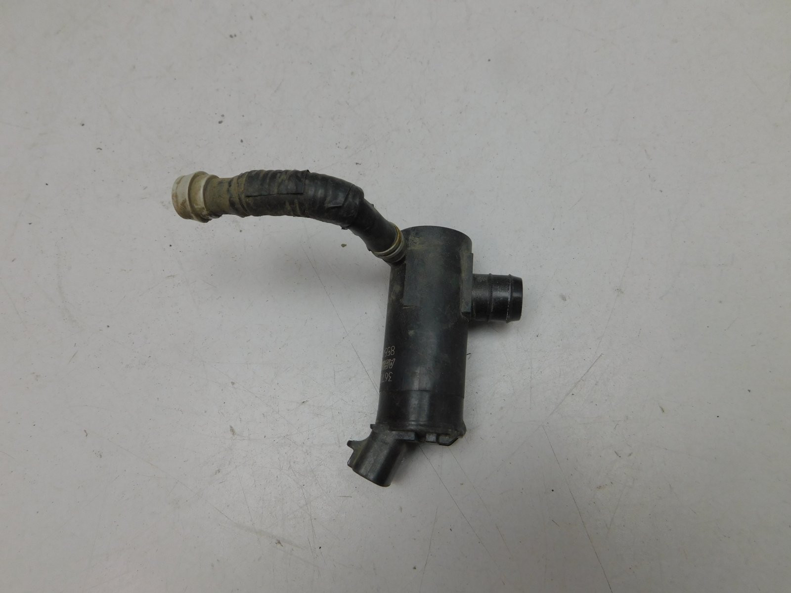 Насос омывателя фар Toyota Land Cruiser (150)/Prado 2009>