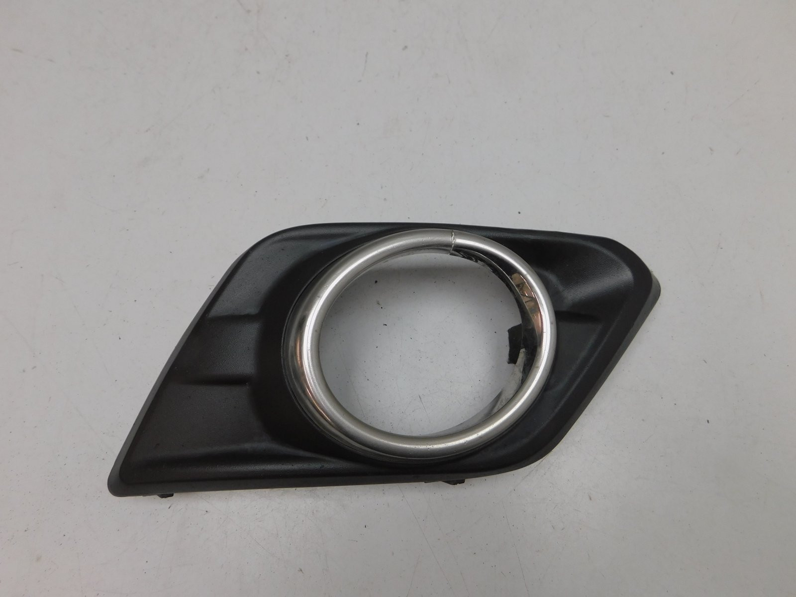 Решетка в бампер правая Nissan X-Trail (T32) 2014>