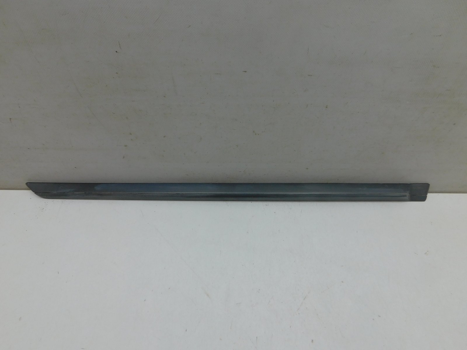 Молдинг двери задней правой Volvo V90 Cross Country 2017>