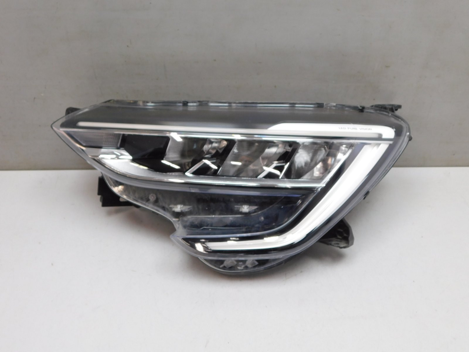 Фара левая Renault Arkana 2019>