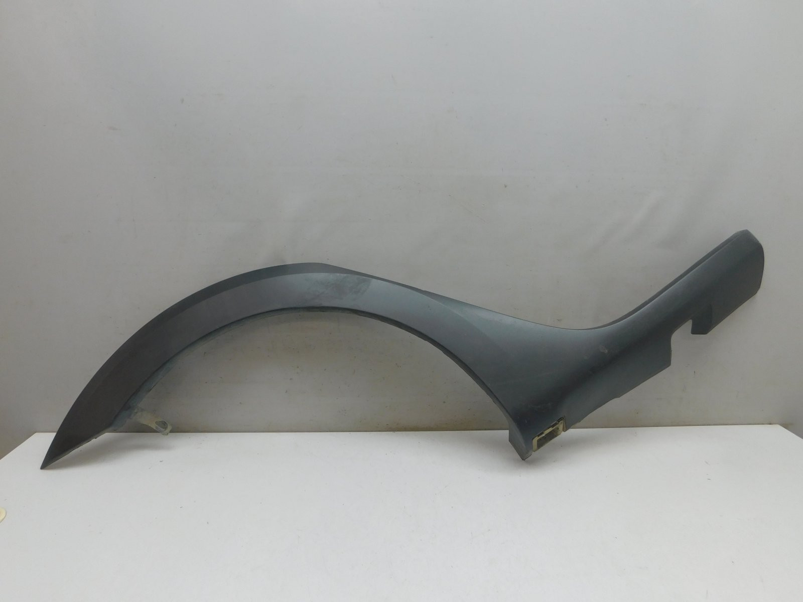 Накладка крыла заднего  правого Renault Logan II 2014>
