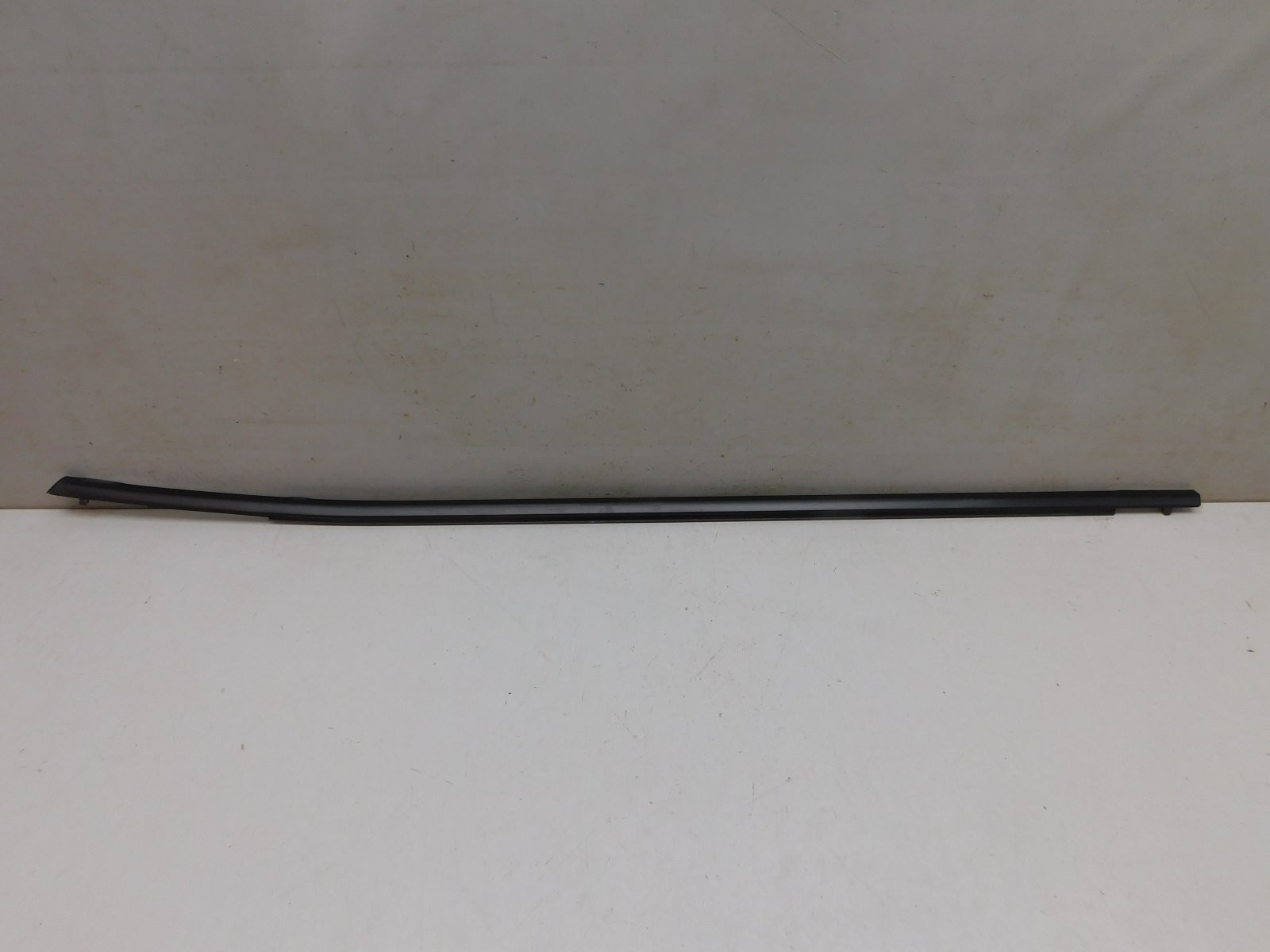 Накладка стекла переднего левого Subaru Forester (S14) 2018>