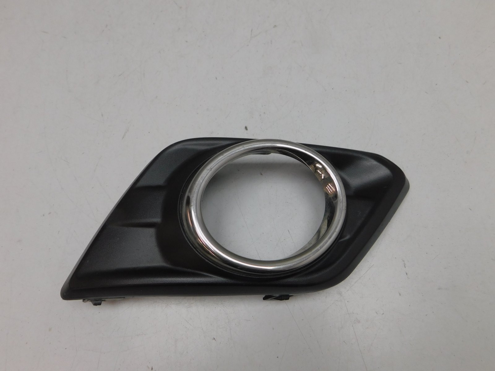 Решетка в бампер правая Nissan X-Trail (T32) 2014>