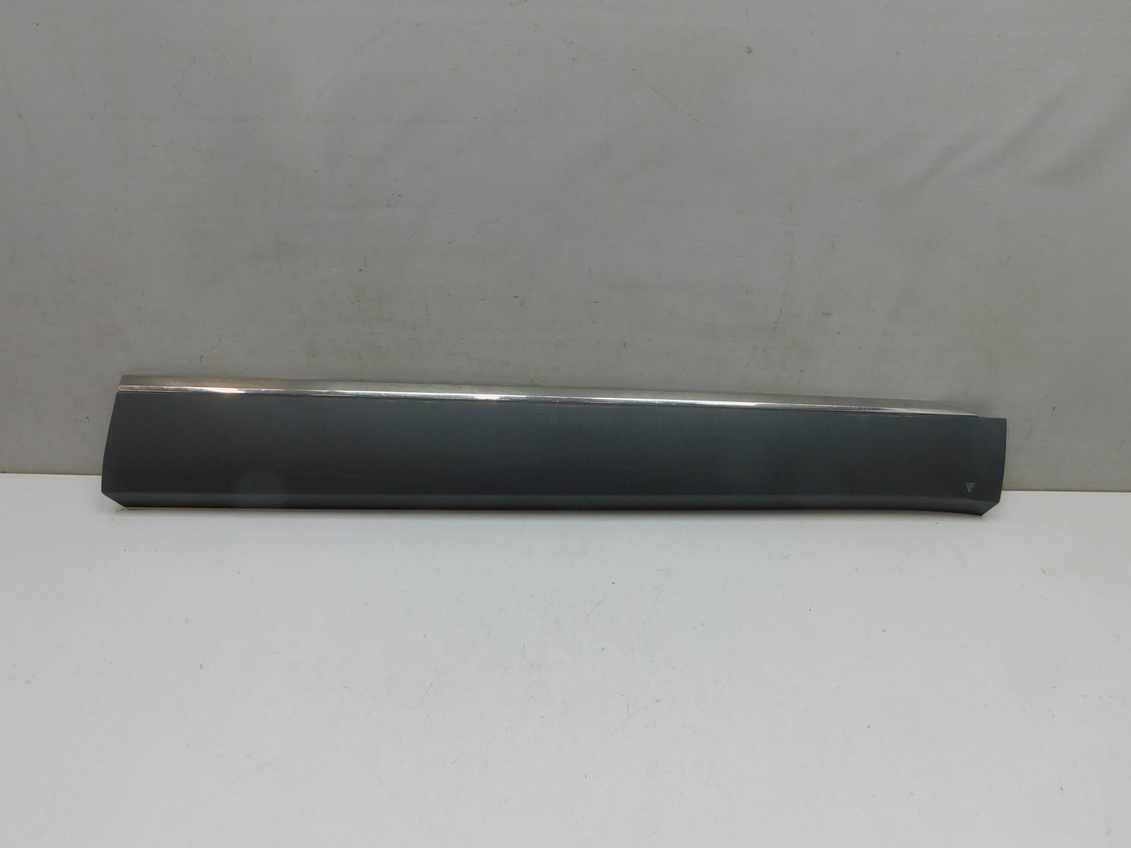 Накладка двери передней правой Renault Arkana 2019>