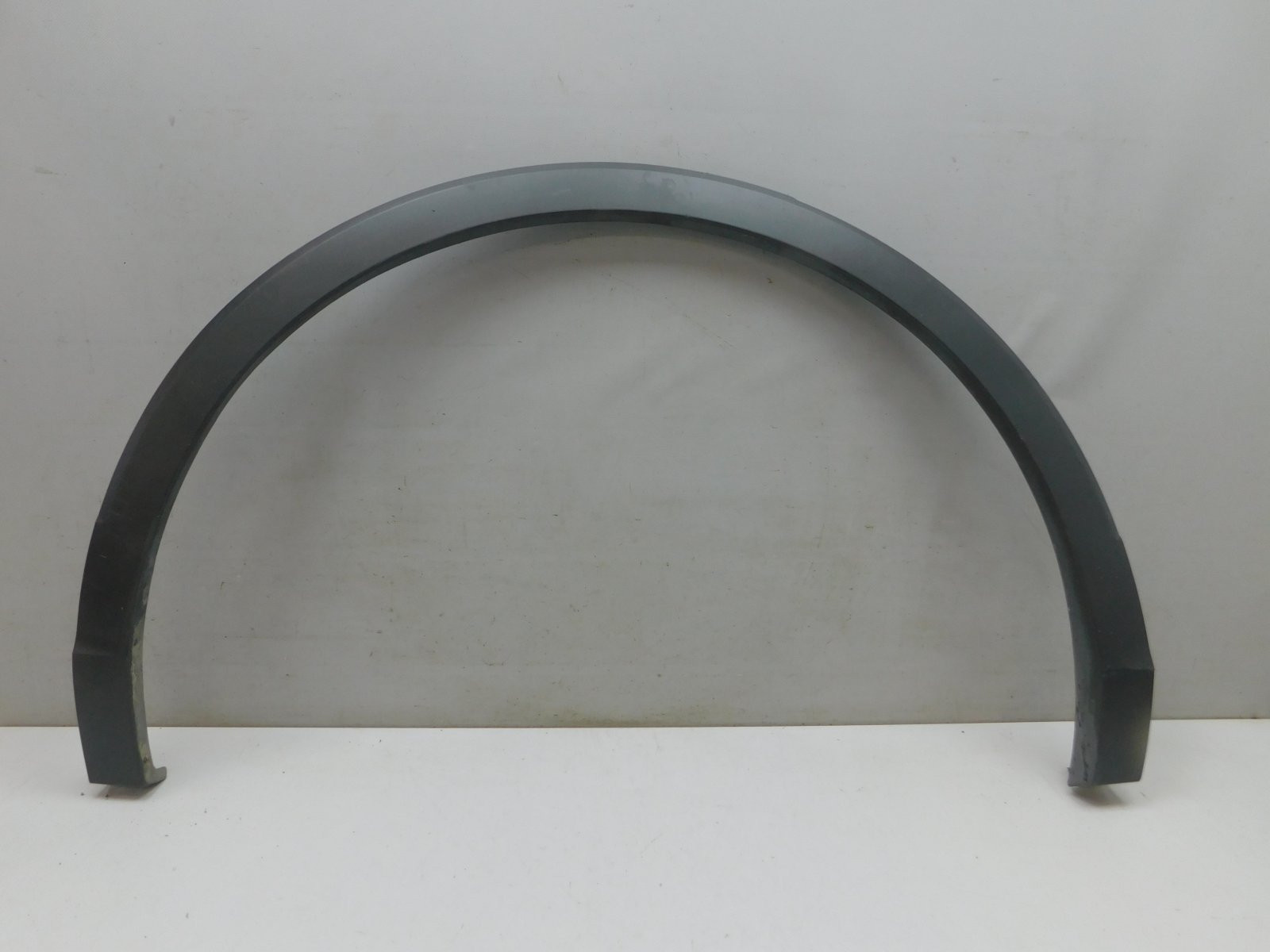 Накладка крыла заднего  правого Volkswagen Tiguan 2017>