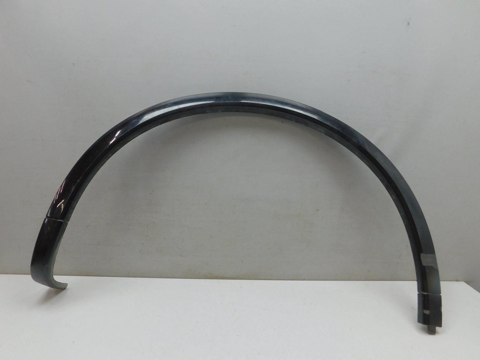 Накладка крыла заднего  правого Porsche Cayenne 2010-2017