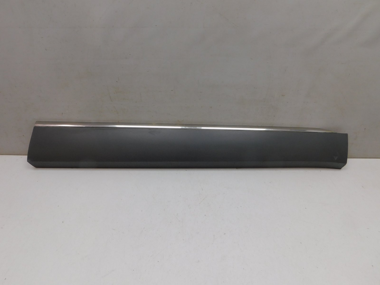 Накладка двери передней правой Renault Arkana 2019>