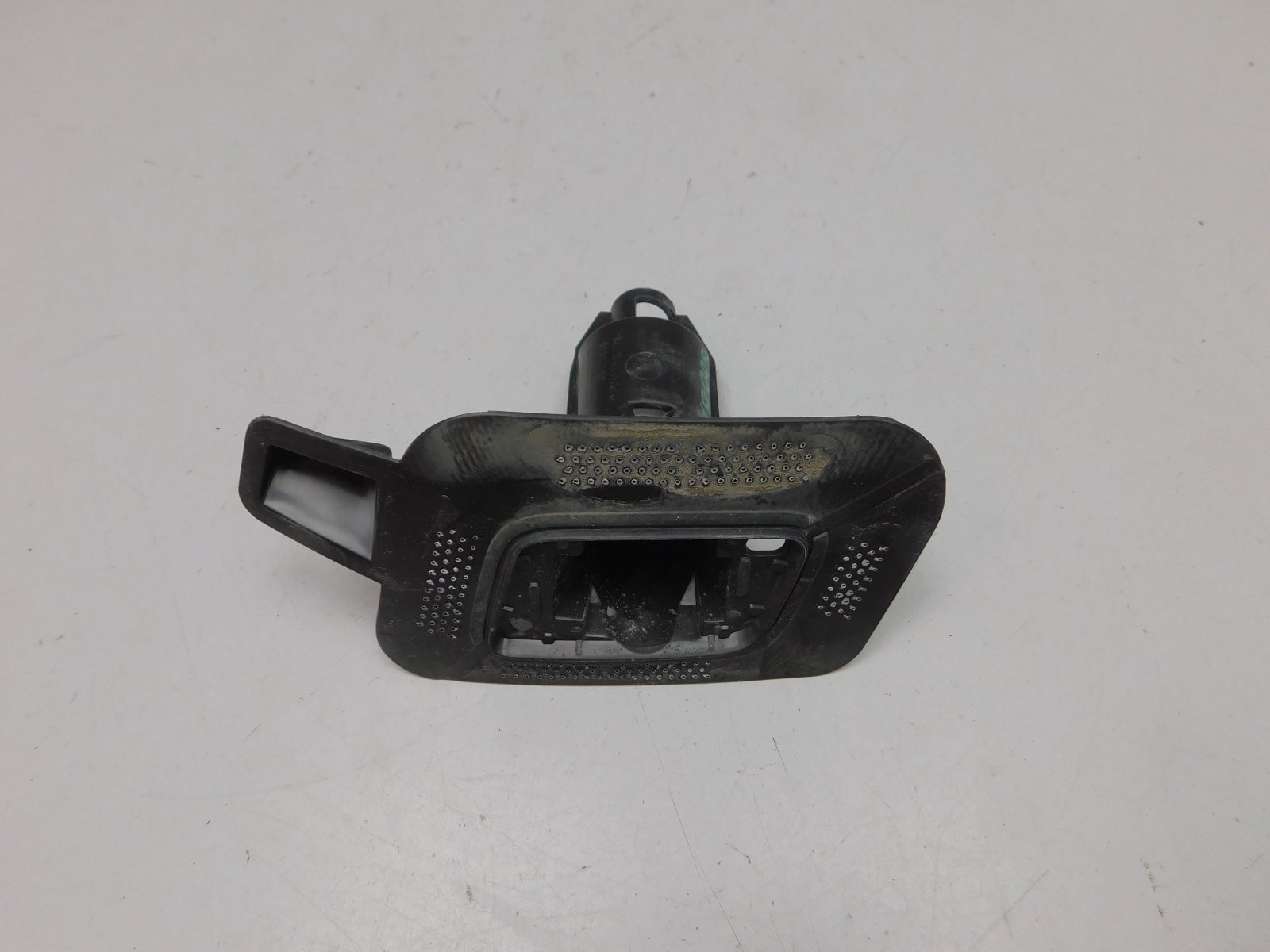 Кронштейн форсунки омывателя фар Volvo XC60 2017>