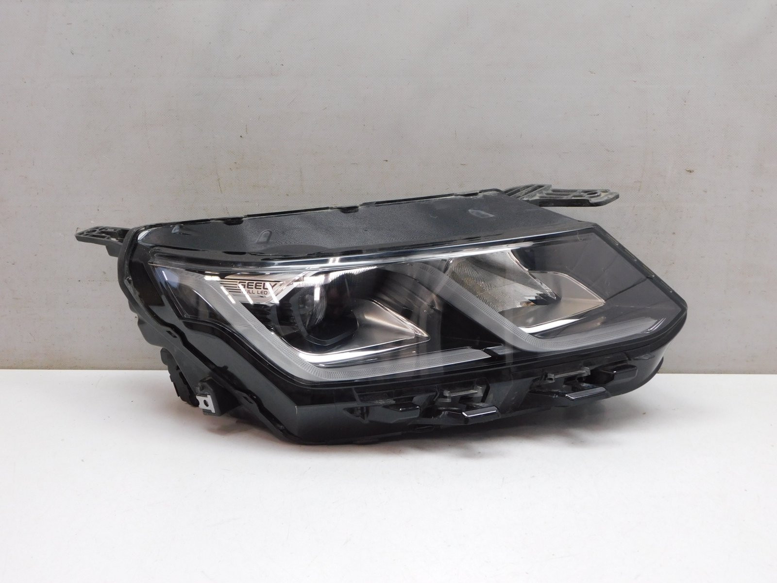 Фара правая Geely Coolray I 2020>