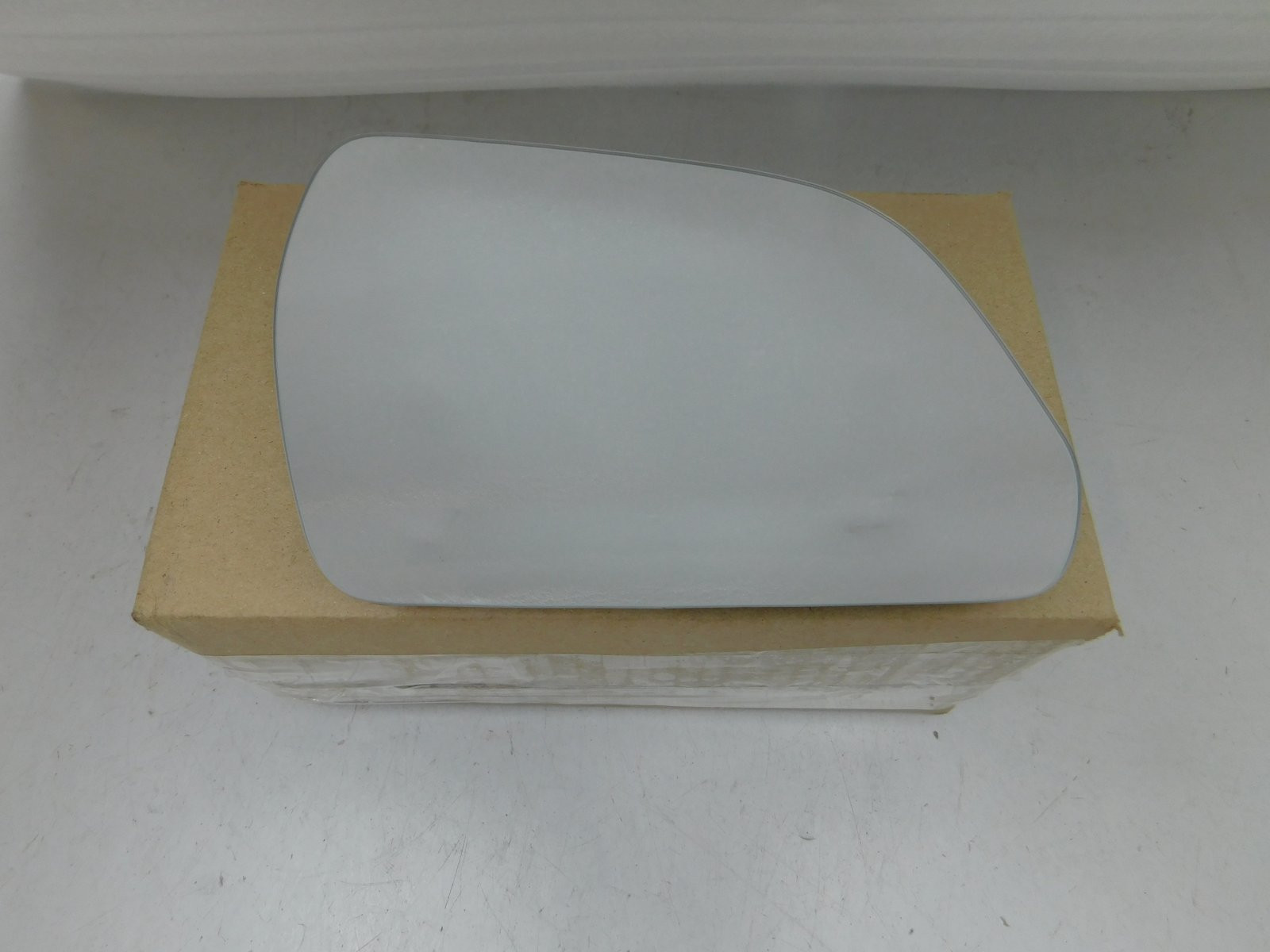 Стекло зеркала правого Hyundai Creta 2016>