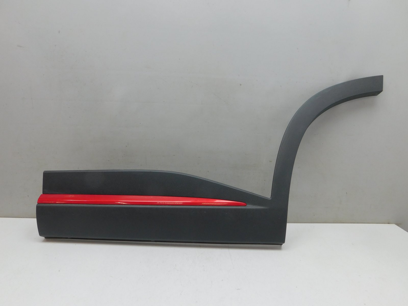 Накладка двери задней левой Omoda C5 2022>