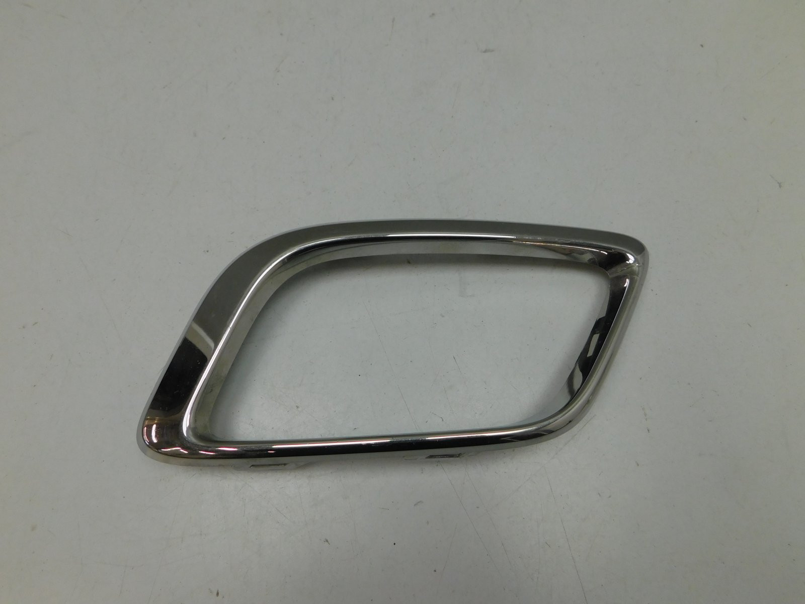 Рамка для противотуманных фар Renault Logan II 2014>