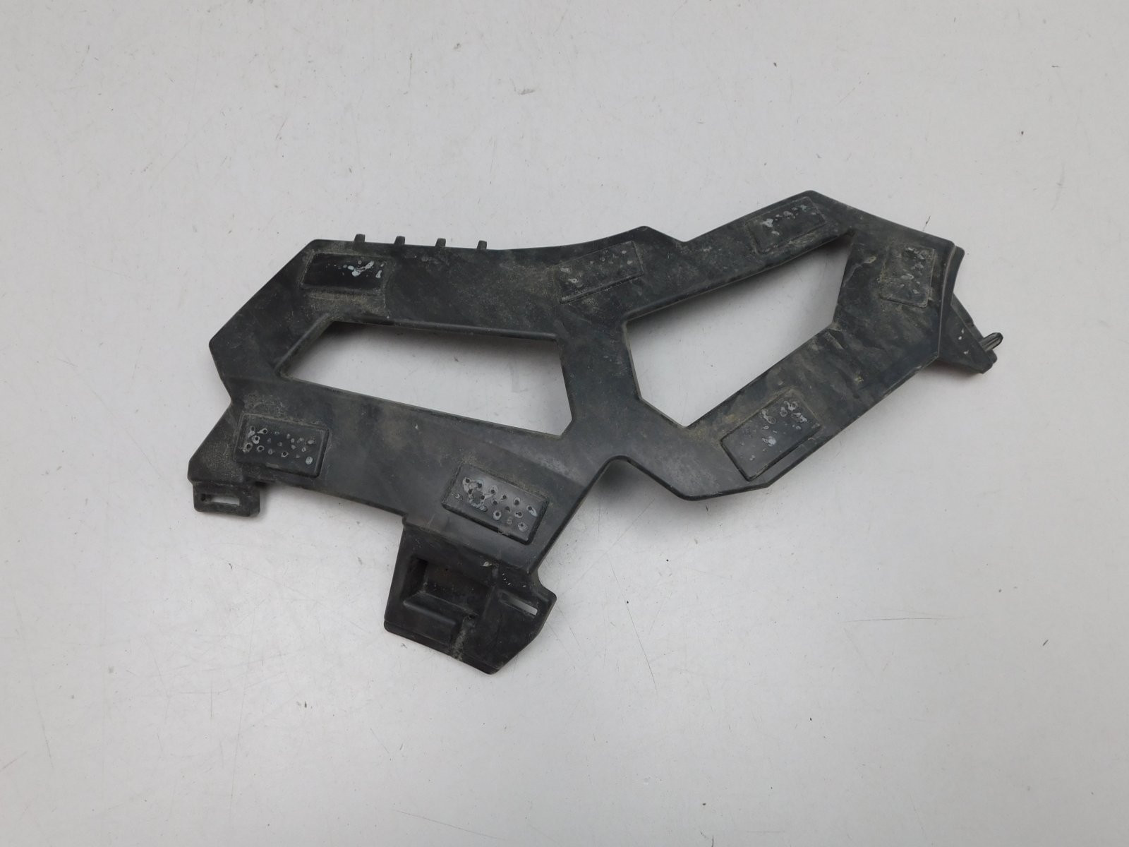 Кронштейн переднего бампера Renault Arkana 2019>