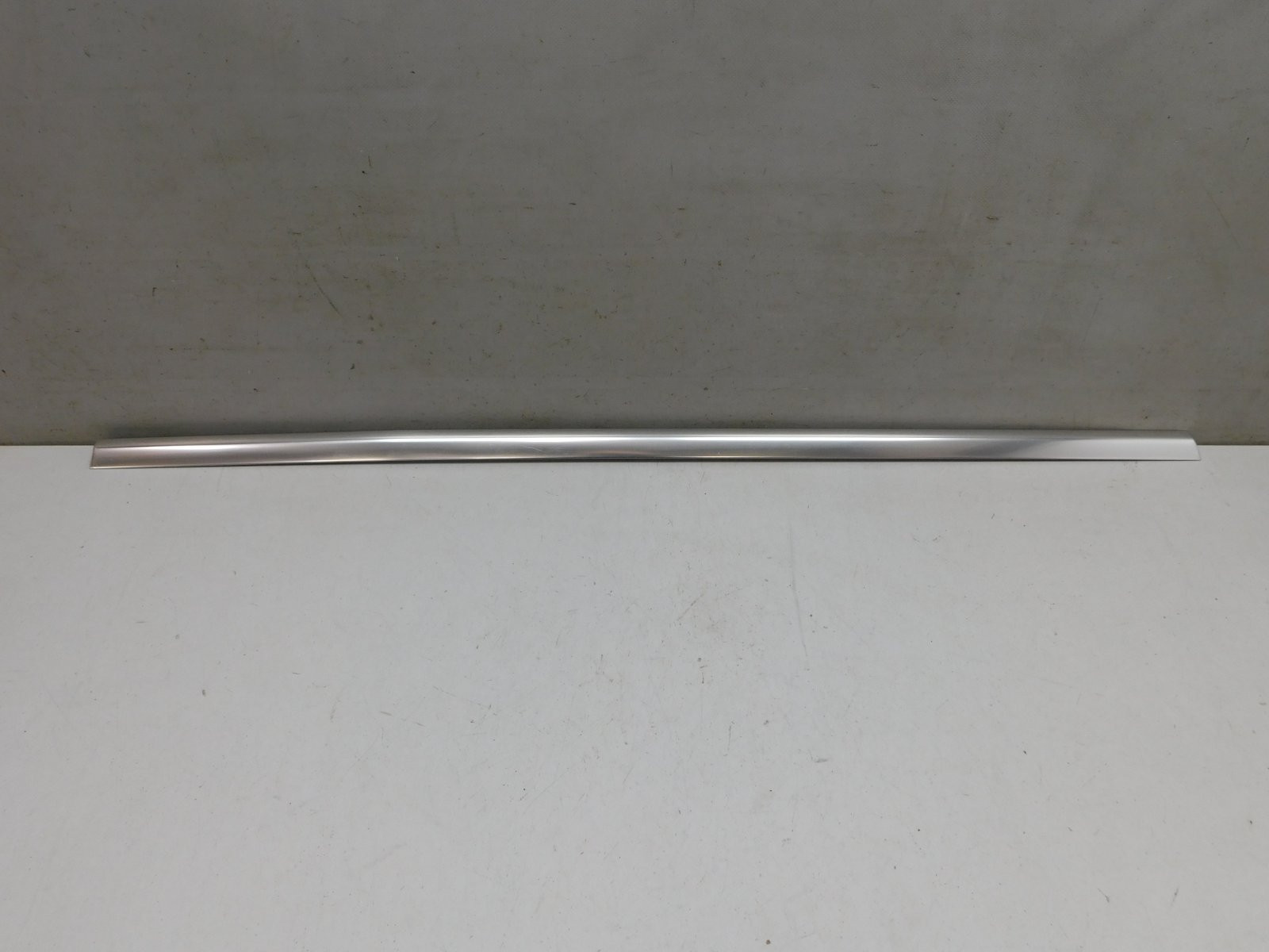 Молдинг двери задней левой Mercedes-Benz GLC-Class X253 2015>