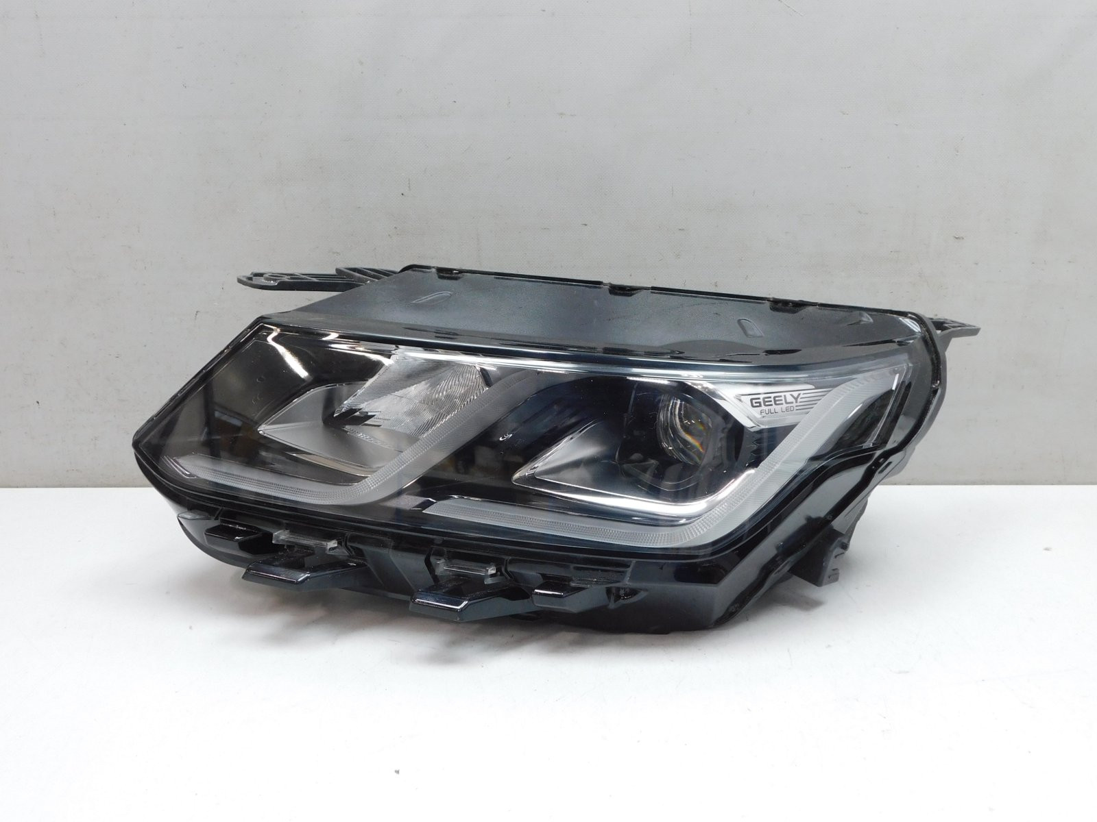 Фара левая Geely Coolray I 2020>