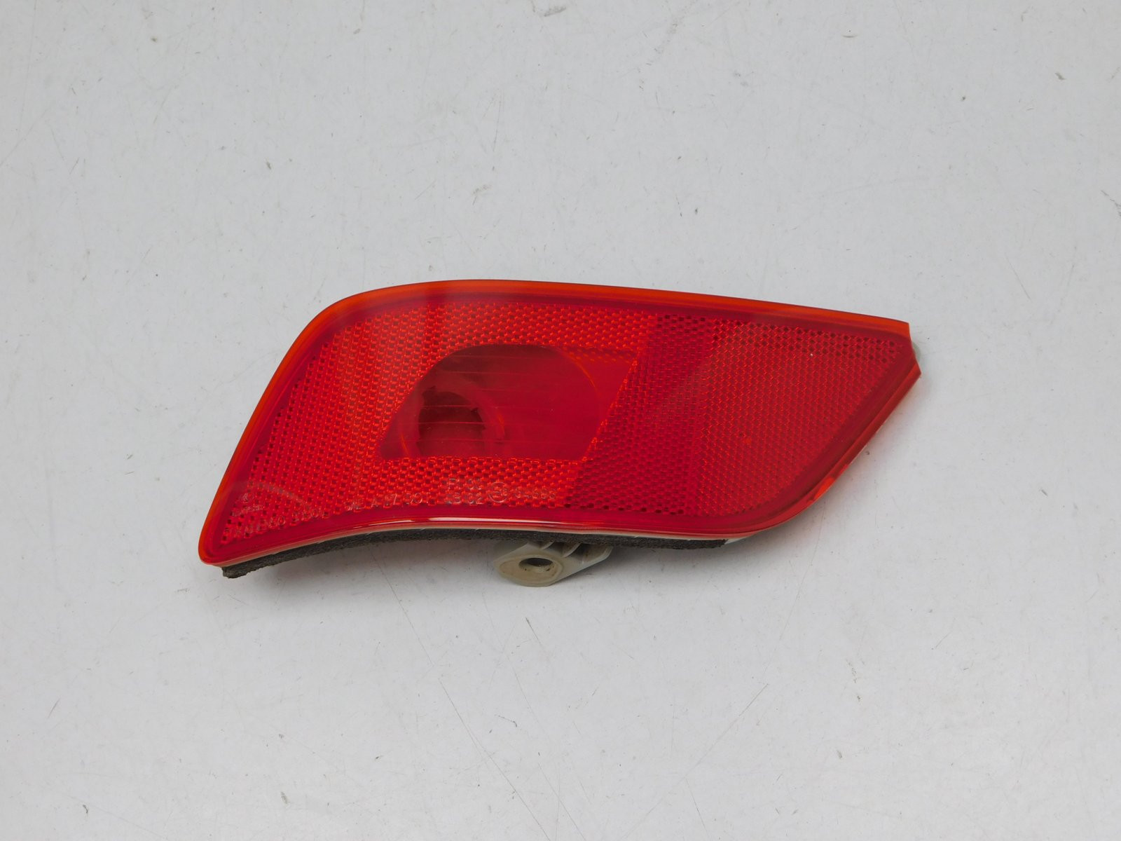 Фонарь задний в бампер левый Subaru Forester (S14) 2018>