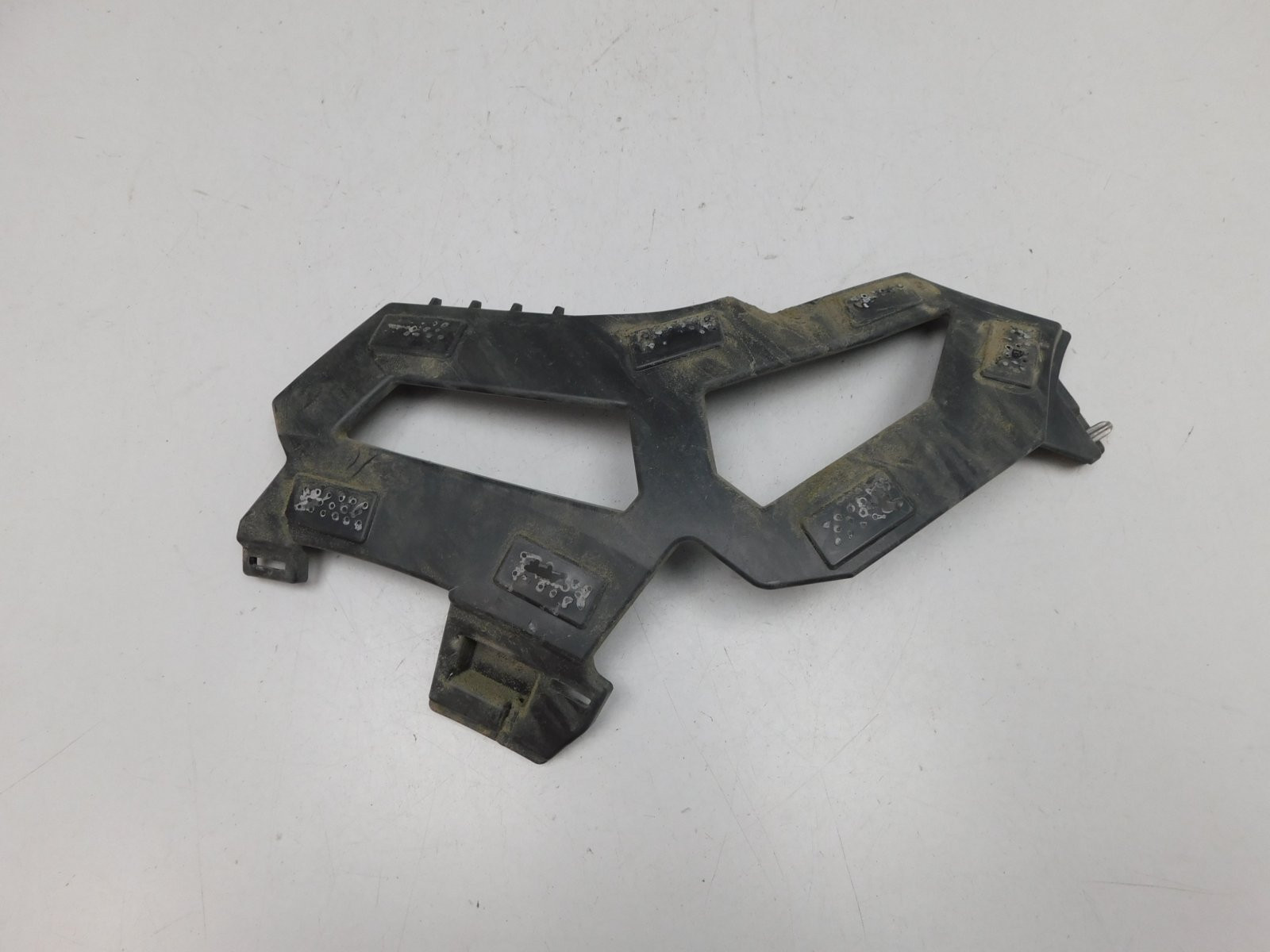 Кронштейн переднего бампера Renault Arkana 2019>