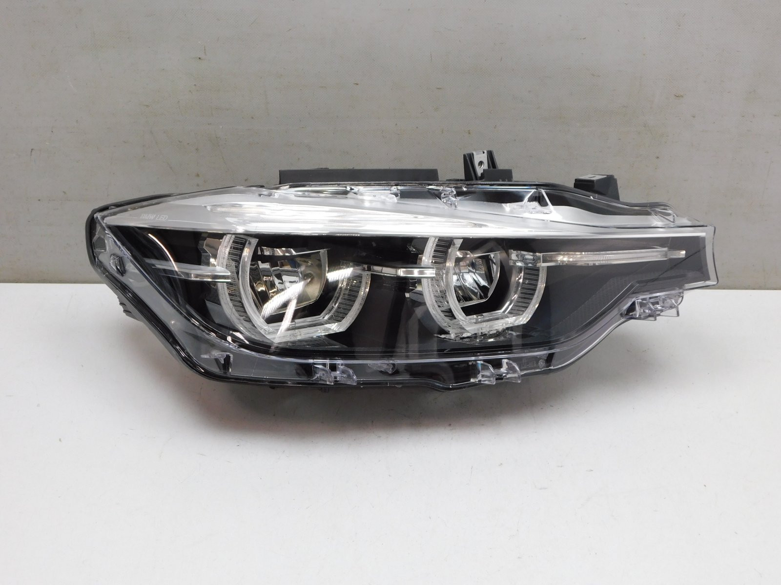 Фара правая BMW 3-серия F30 2011>