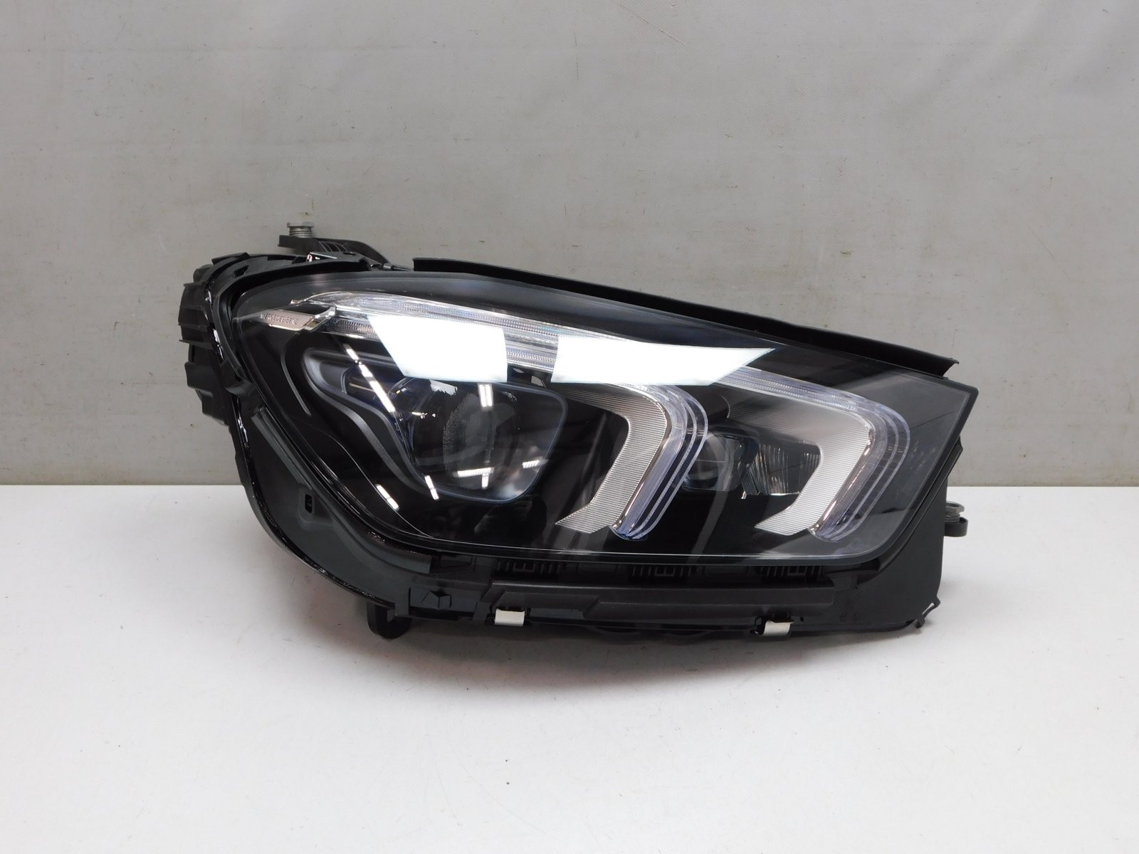 Фара правая Mercedes-Benz GLE W167 2018>