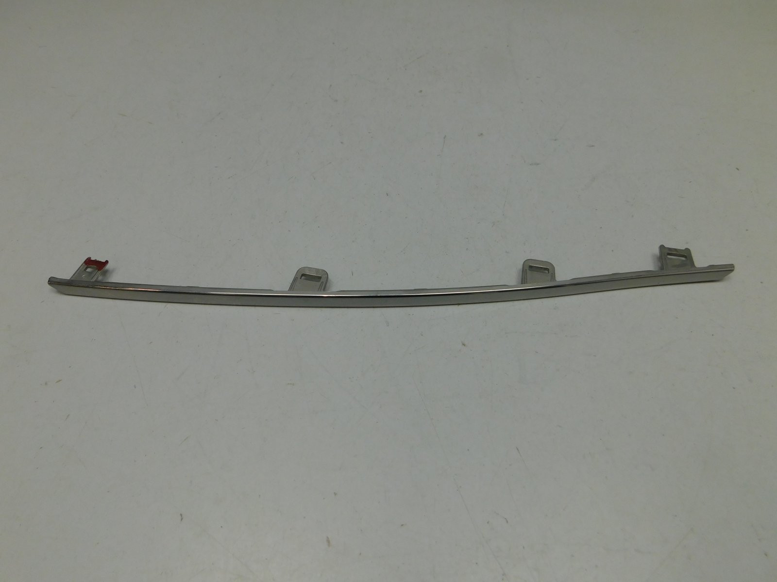 Молдинг решетки радиатора Lexus LX 570 (URJ200) 2007>