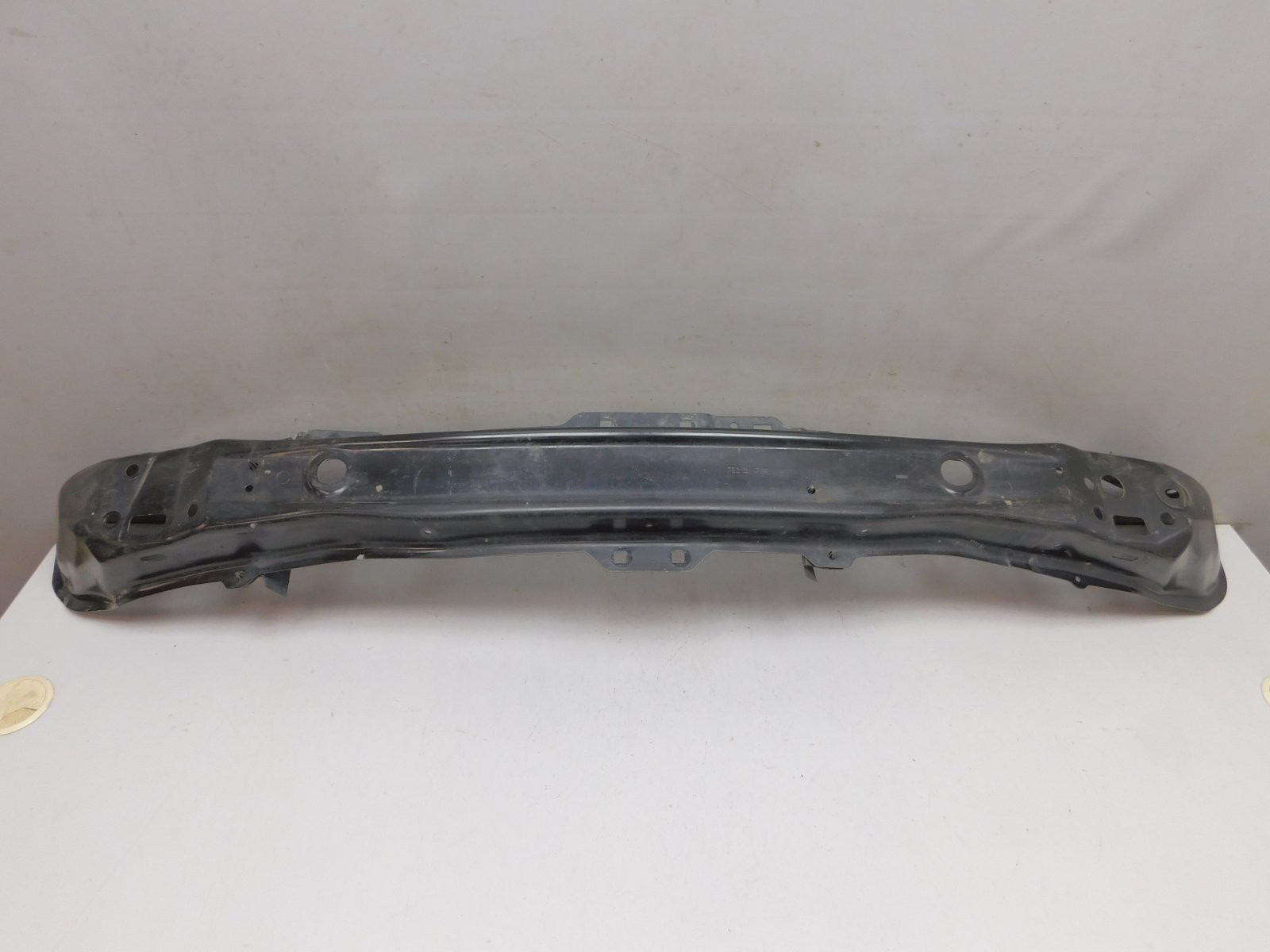 Усилитель переднего бампера Renault Arkana 2019>