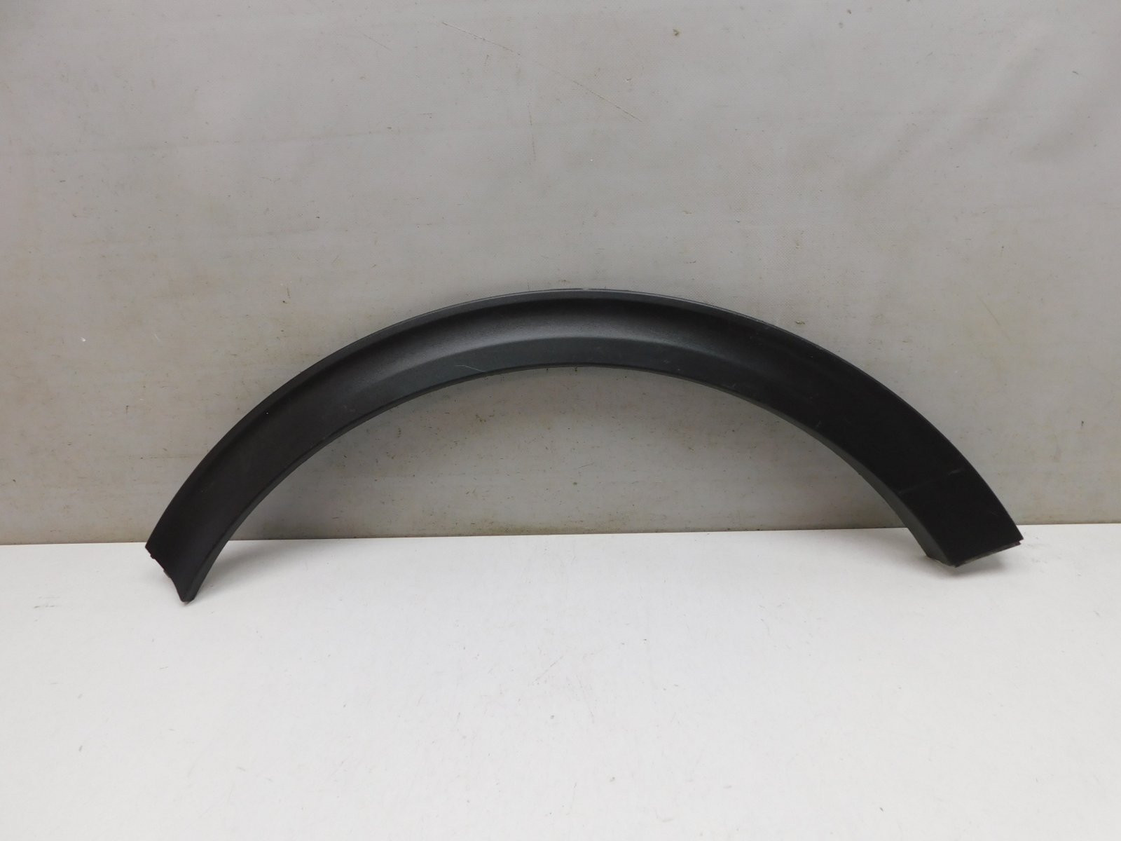 Накладка крыла заднего  правого Kia Sportage 2015>