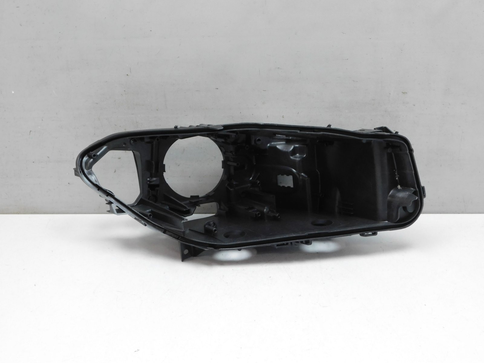 Корпус фары правой BMW 5-серия F10/F11 2009>