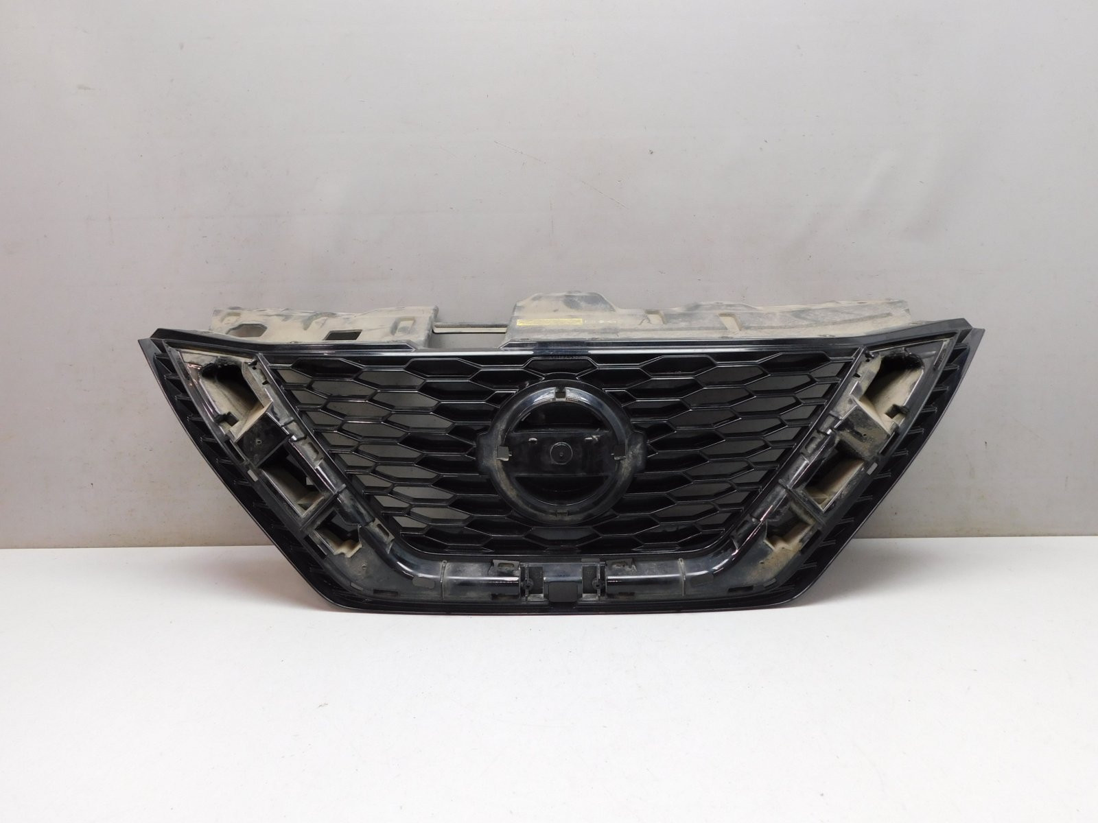 Решетка радиатора Nissan Qashqai (J11) 2014>