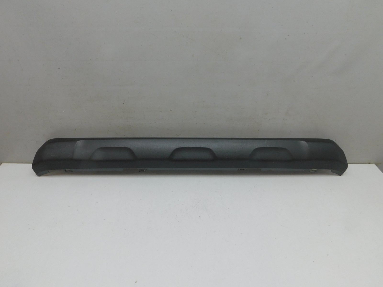 Накладка переднего бампера Subaru XV 2017>