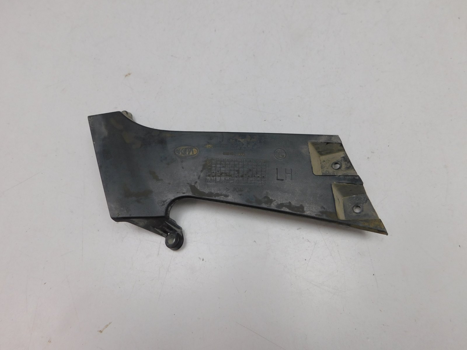 Кронштейн переднего бампера Kia Mohave 2009>