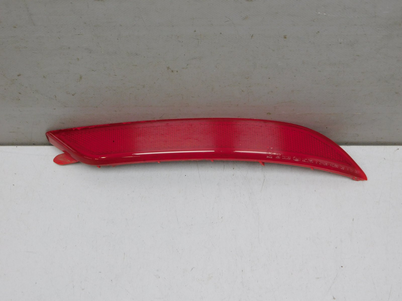 Фонарь задний в бампер правый Kia Rio 2011>