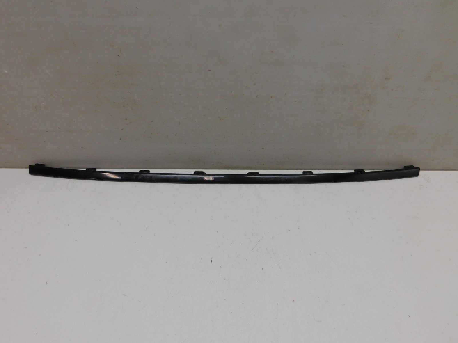 Молдинг заднего бампера Volkswagen Polo Sedan 2011-2020