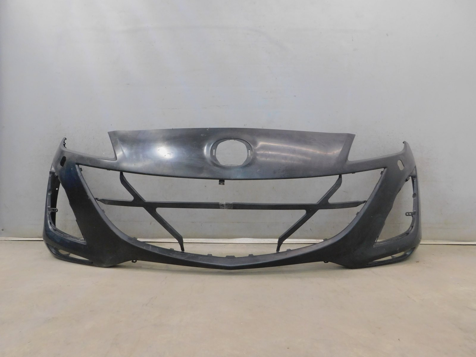 Бампер передний Mazda 3 (BL) 2008-2013