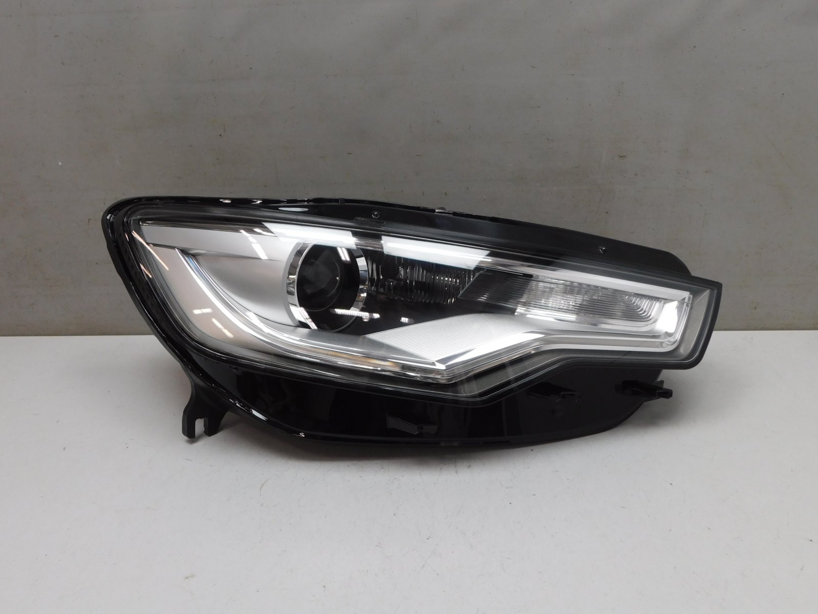 Фара правая Audi A6 [C7,4G] 2011-2018