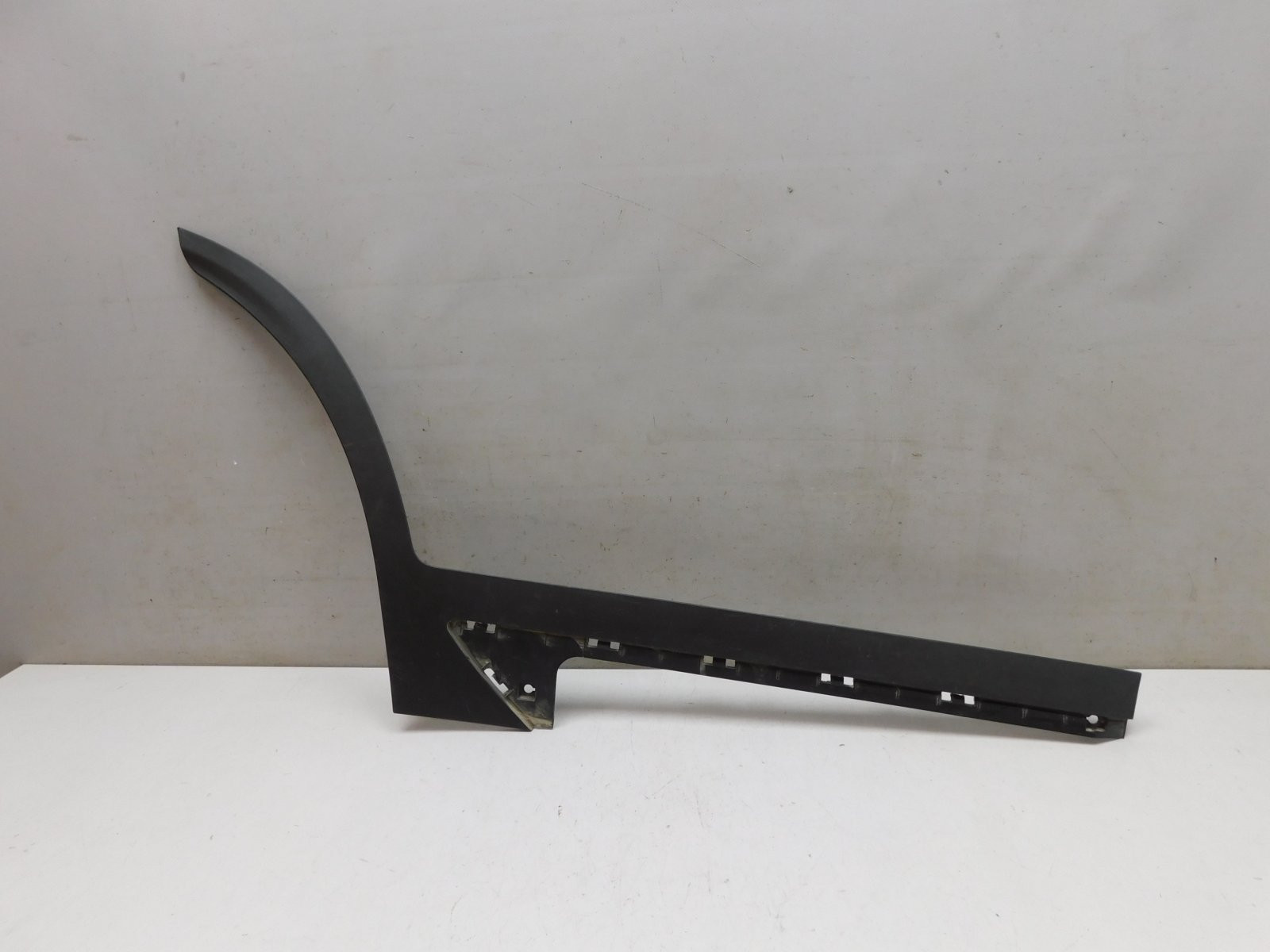 Накладка двери задней правой Kia Seltos 2019>