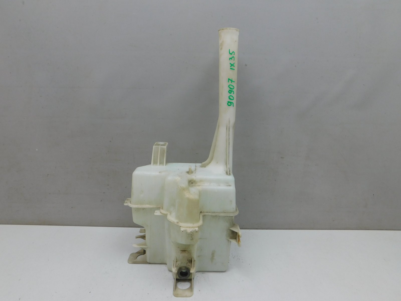 Бачок омывателя лобового стекла Hyundai ix35 2010>