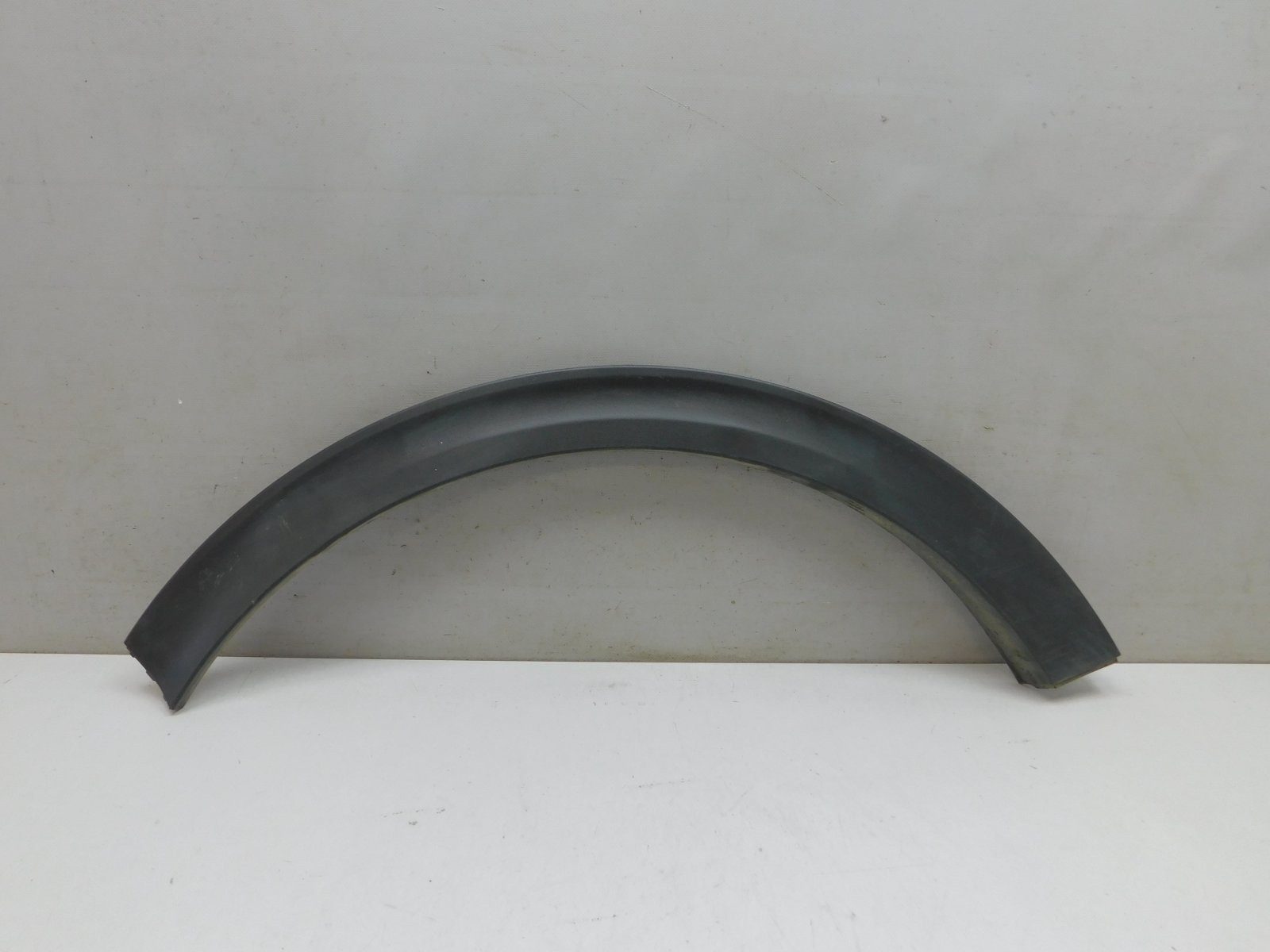 Накладка крыла заднего  правого Kia Sportage 2015>