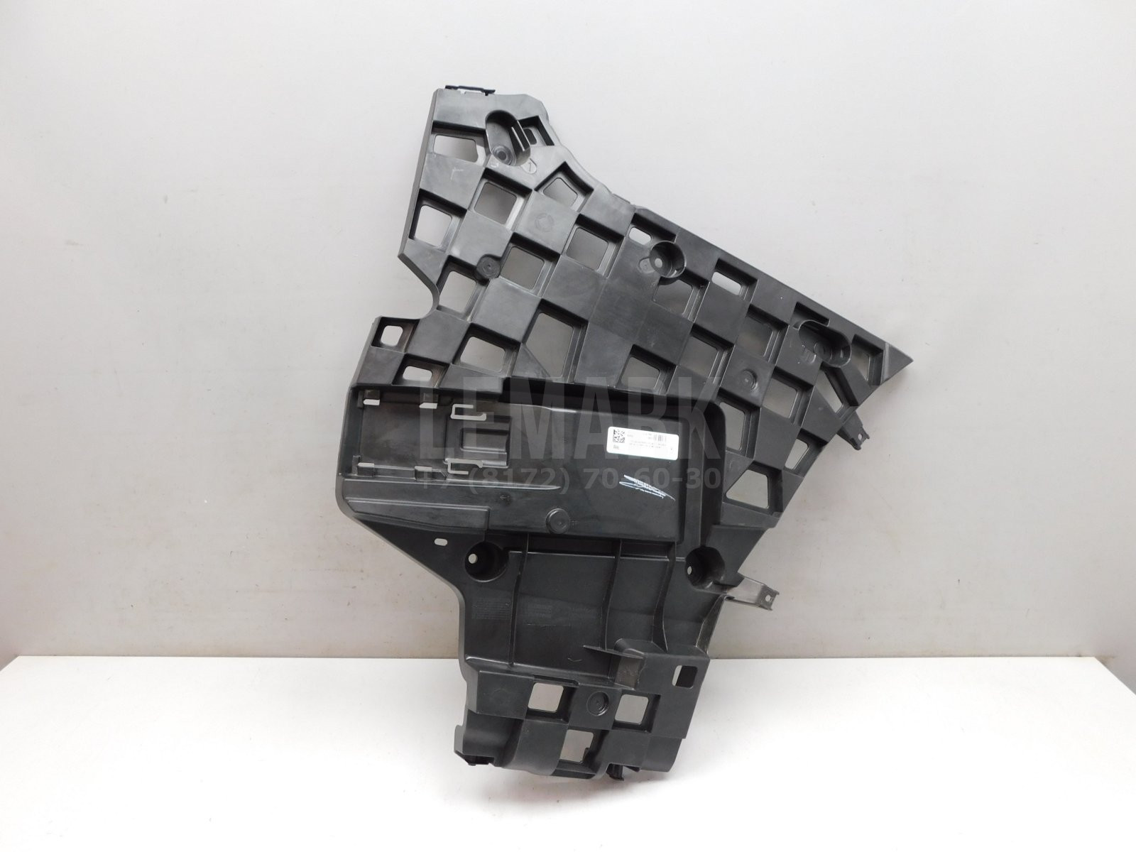 Кронштейн заднего бампера BMW X7 G07 2018> 51128069904