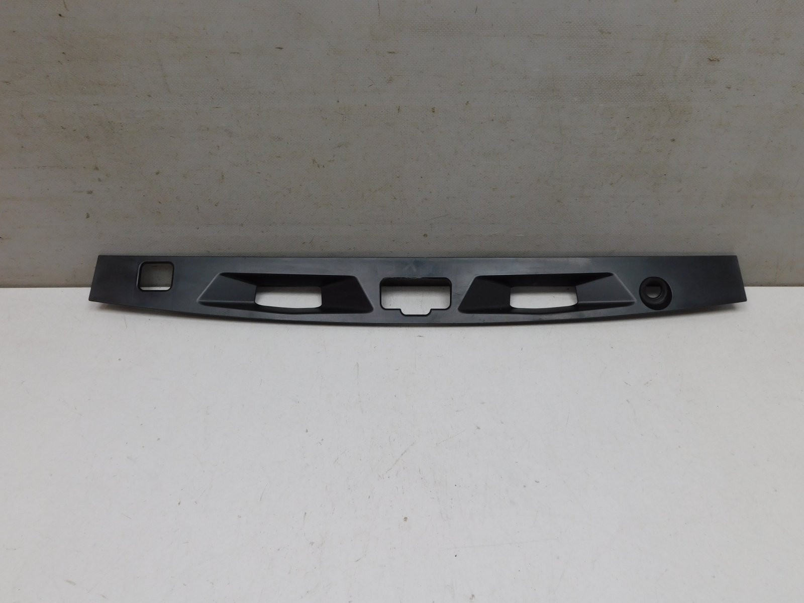 Накладка Toyota Camry V70 2017>